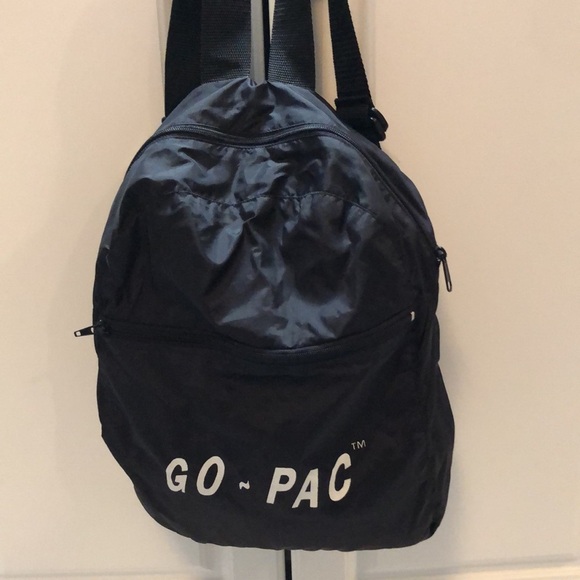 GO PAC black rain jacket/ windbreaker / backpack!  EUC! - Picture 11 of 12